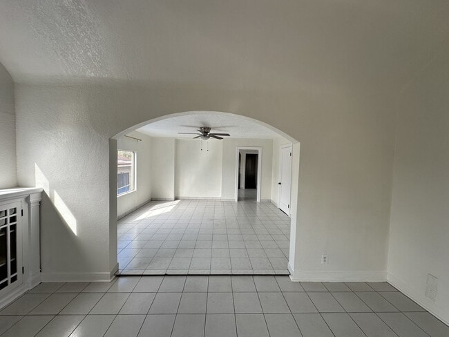 Photo - Charming & Spacious 2 Bed, 2 Bath