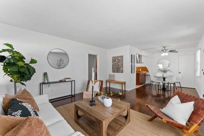 Photo - 8420-8424 Dallas St Unit 8420