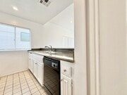 Photo - 5139 W Maplewood Ave Apartment Unit 5139