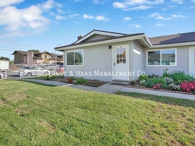 Photo - 17071 Oak Ln Unit #A