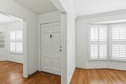 Photo - 7005 Draper Ave