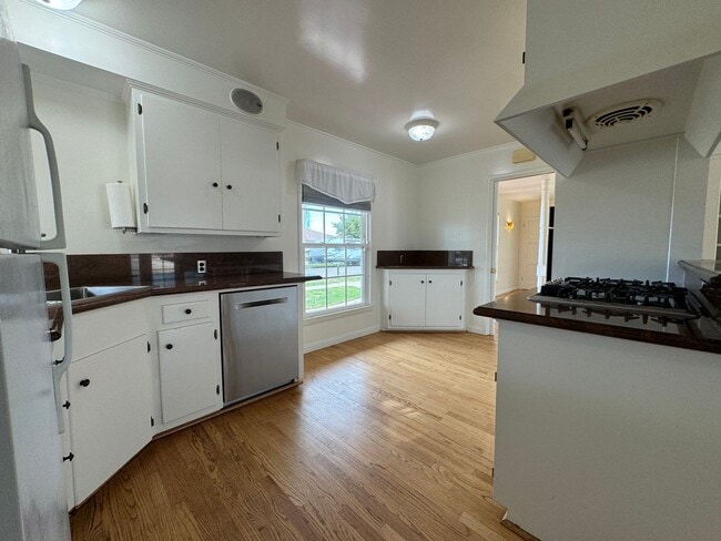 Photo - Exceptional Charm in this Single-Level 3-Bedroom House