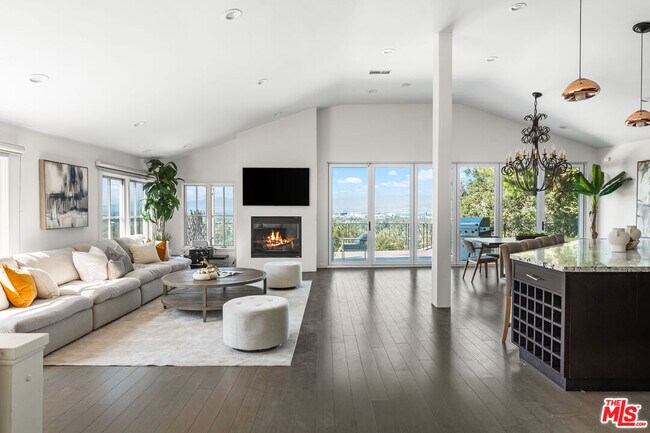 Photo - 3782 Berry Dr