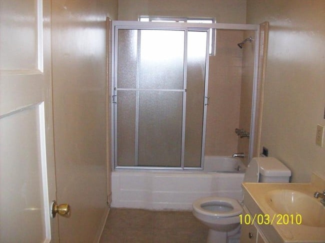 Photo - Acacia Apartments