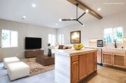 Photo - Beautiful 4 Bed House!