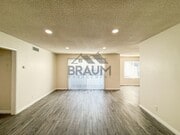 Photo - 6041 Whitsett Ave Unit 210