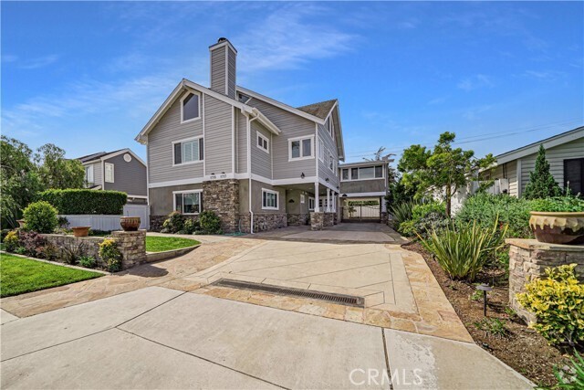 Building Photo - 1717 Cliff Dr Rental