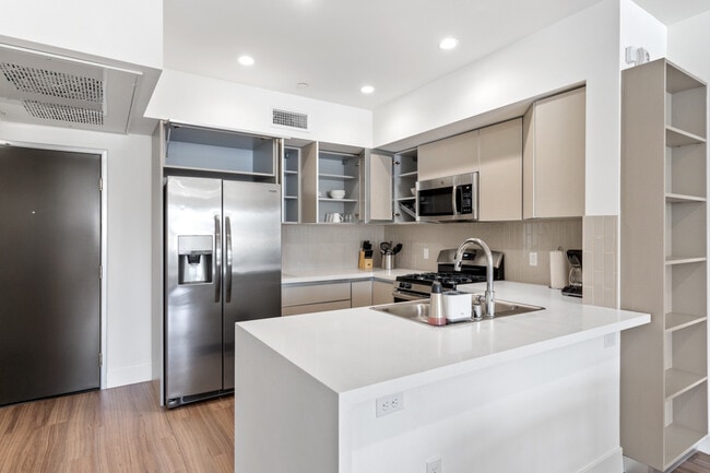 Photo - Ecco Lexington – Apartments & Co-Living