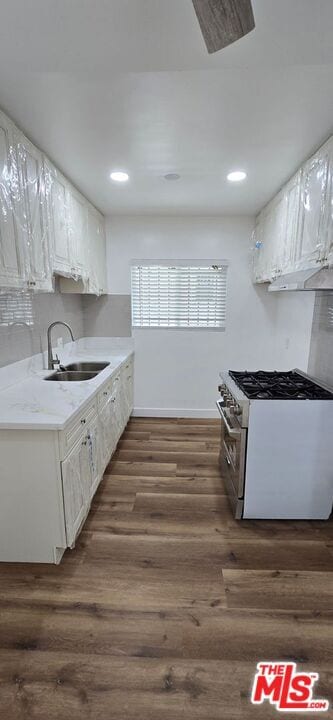 Building Photo - 2641 S La Salle Ave Unit 5