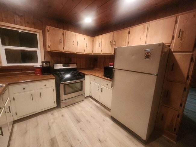 Photo - 26251 Alpine Ln