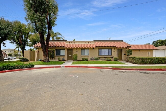 Building Photo - 900 N Harbor Blvd