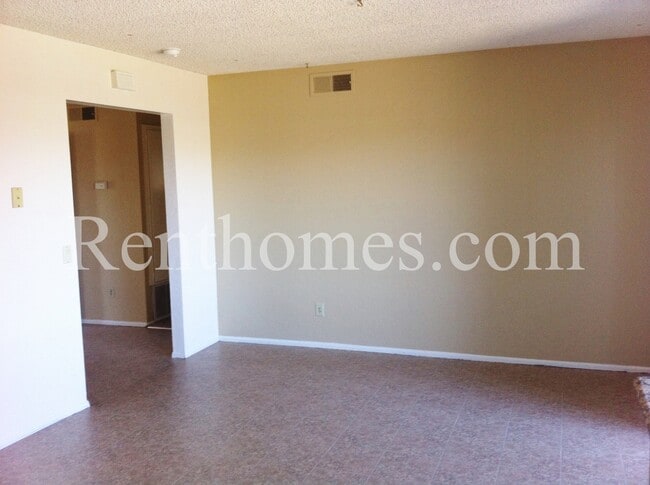 Photo - 10946 Decatur Rd