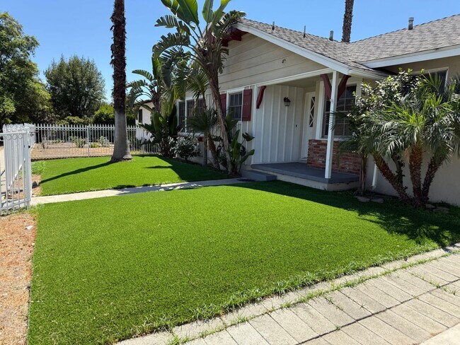 Photo - Newly Renovated Single-Family Home in Sun ...