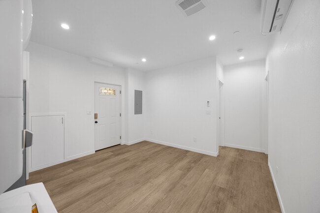 Photo - 308 N Catalina Ave Unit 3