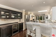 Photo - 1622 Sunset Plaza Dr House