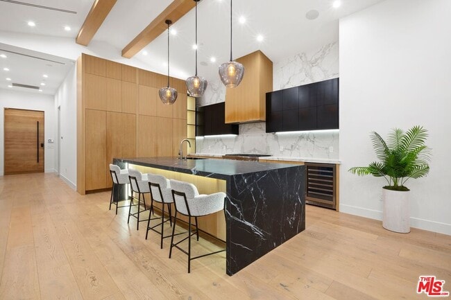 Photo - 4803 Lemona Ave