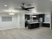 Photo - 8176 Dale St