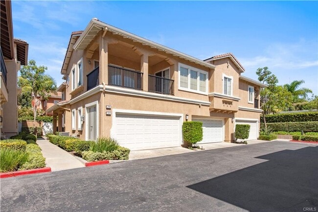 Building Photo - RECENTLY RENOVATED 3 BED, 3 BATH CONDO! $4,500 (OAK CREEK-IRVINE)