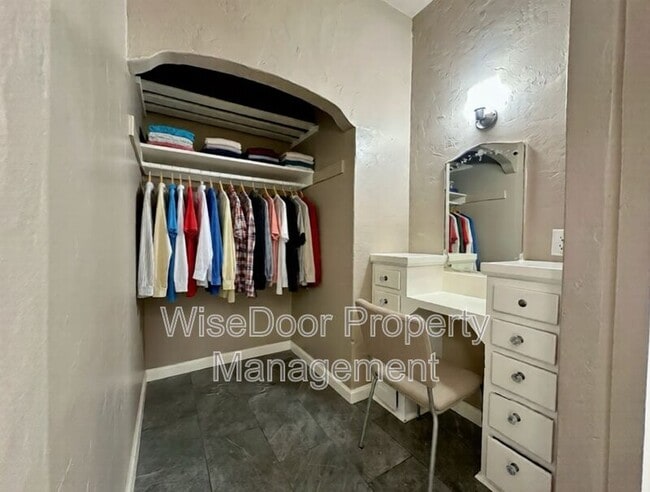 Photo - 1030 Leonard Ave Unit 3