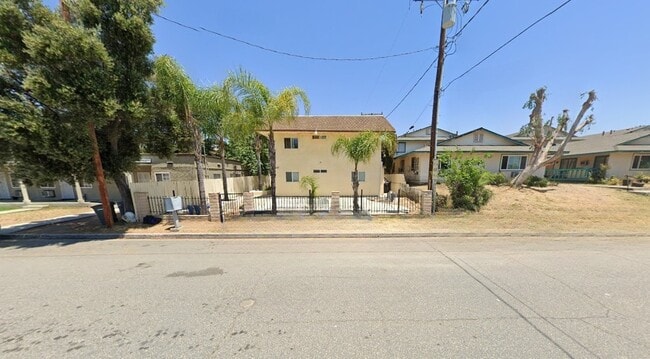 Photo - 607 Limited St House