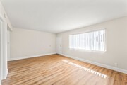 Photo - 1254 W 110th St Unit #7