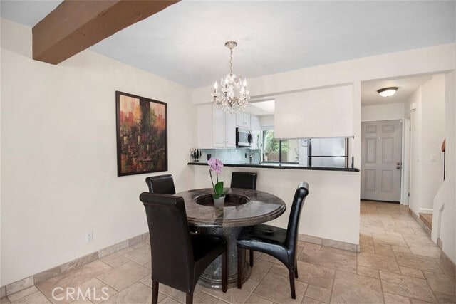 Photo - 5760 Owensmouth Ave