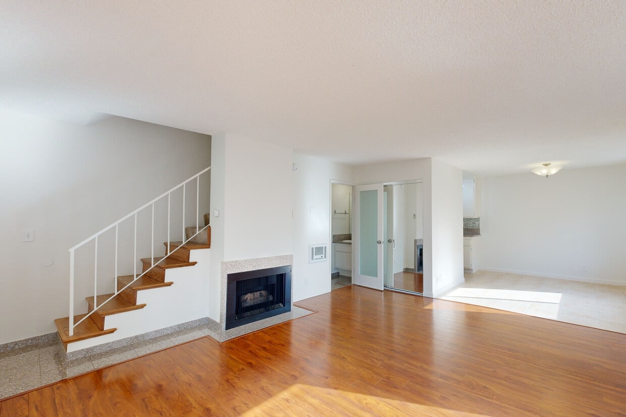 3D Tour - 3669 Westwood