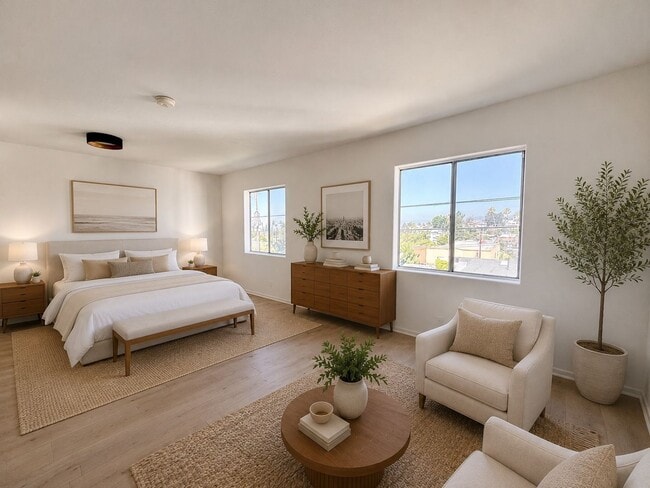 Building Photo - 1027 Coronado Ter Unit 1031  Coronado Terrace