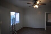 Photo - 1220 W 45th St