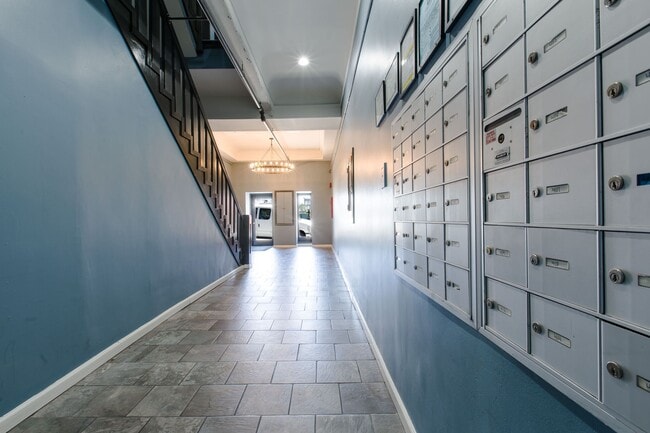 Photo - 307 N Rampart Blvd