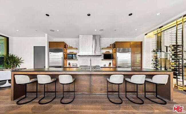 Photo - 727 N Beverly Glen Blvd