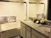 Master bathroom - 3984 Polk St
