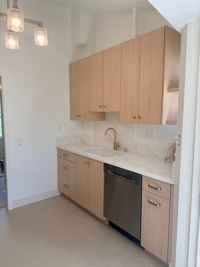 Photo - 11425 Cashmere St