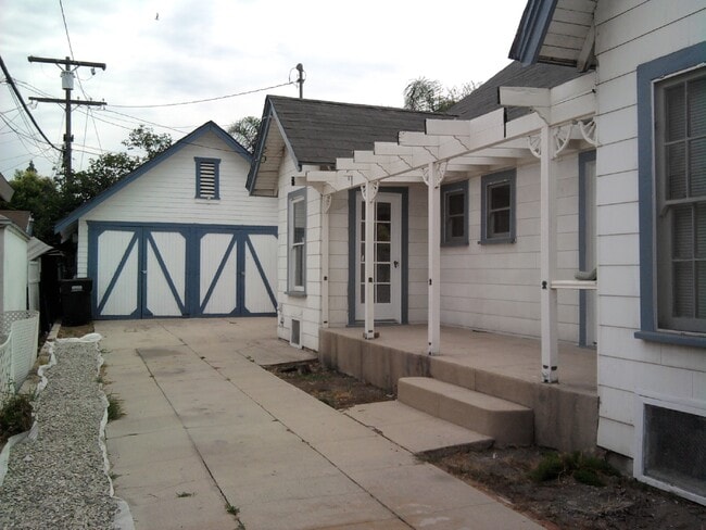 Photo - 8830 Underwood St