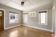 Photo - 1327 Portia St House