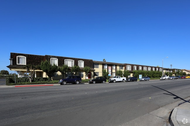 Photo - Imperial House Apartments
