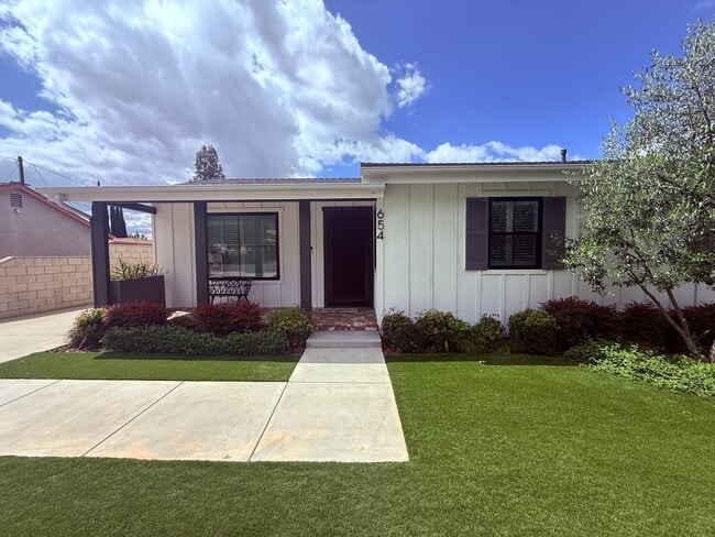 Photo - ***Just Reduced*** 5-Bedroom, 2-Bathroom home located in Azusa, CA!