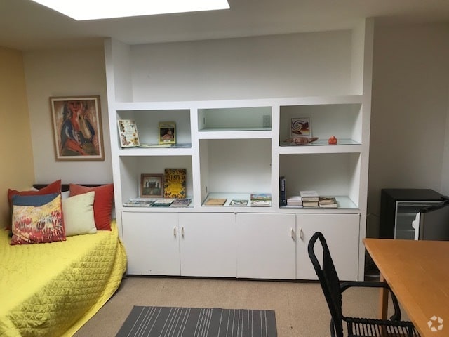 Building Photo - 345 Amalfi Dr Unit Studio Rental