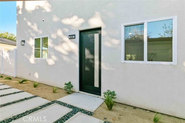 Building Photo - 6846 Cedros Ave
