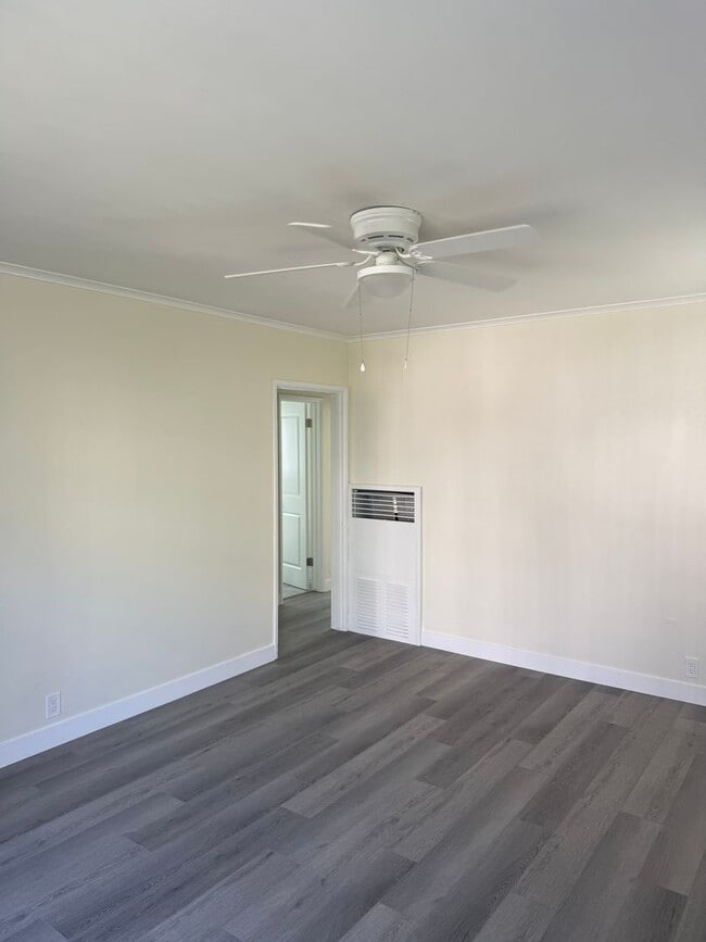 Photo - FOR RENT — COMPLETELY REMODELED Apartment Unit 3529