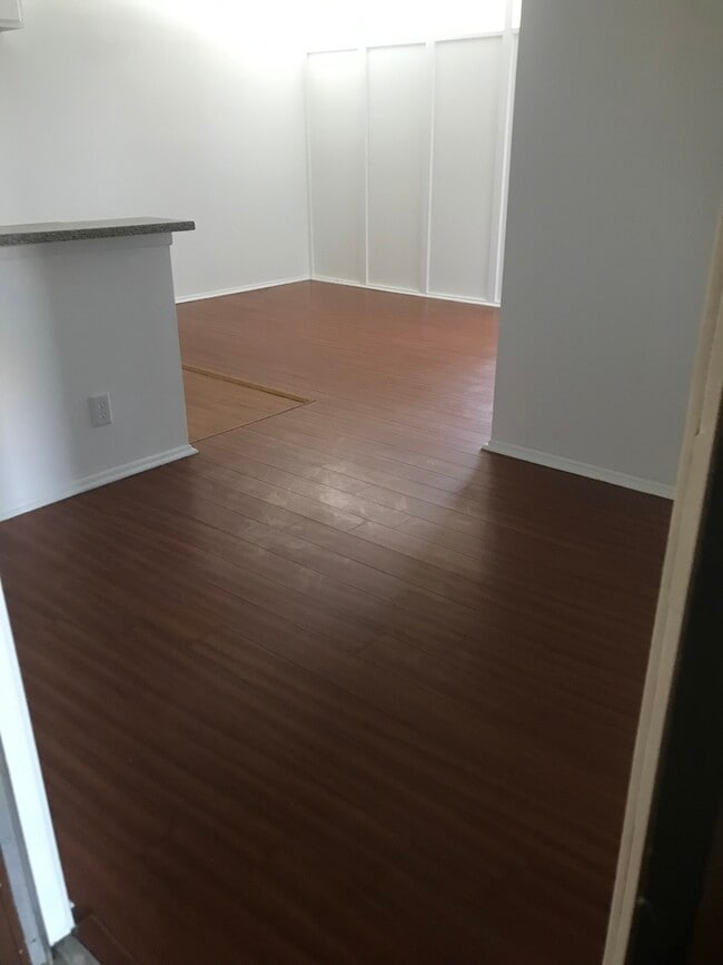 Building Photo - 11948 Hart St Unit 220