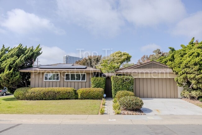 Photo - Charming Mid-Century Home | 4BR, 3BA | 2,4...