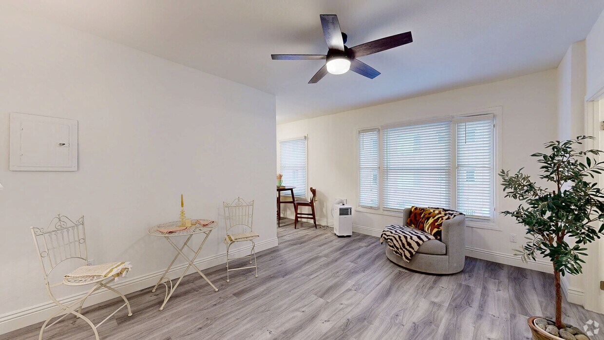 3D Tour - Franklin Apartments