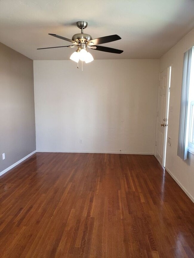 Photo - Vintage duplex near La Mesa Village + base...