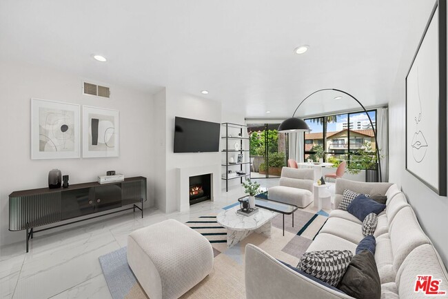 Photo - 1745 Camino Palmero St Condo Unit 439