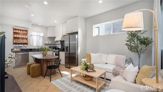 Building Photo - 1347 Seward St