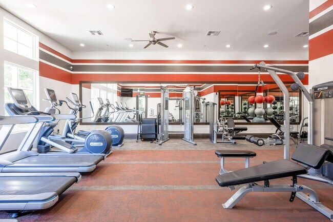 Photo - Sendero Gateway Apartment Homes