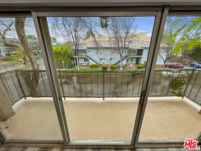 Photo - 14850 Hesby St Unit 203