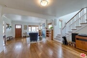 Photo - 933 Venezia Ave