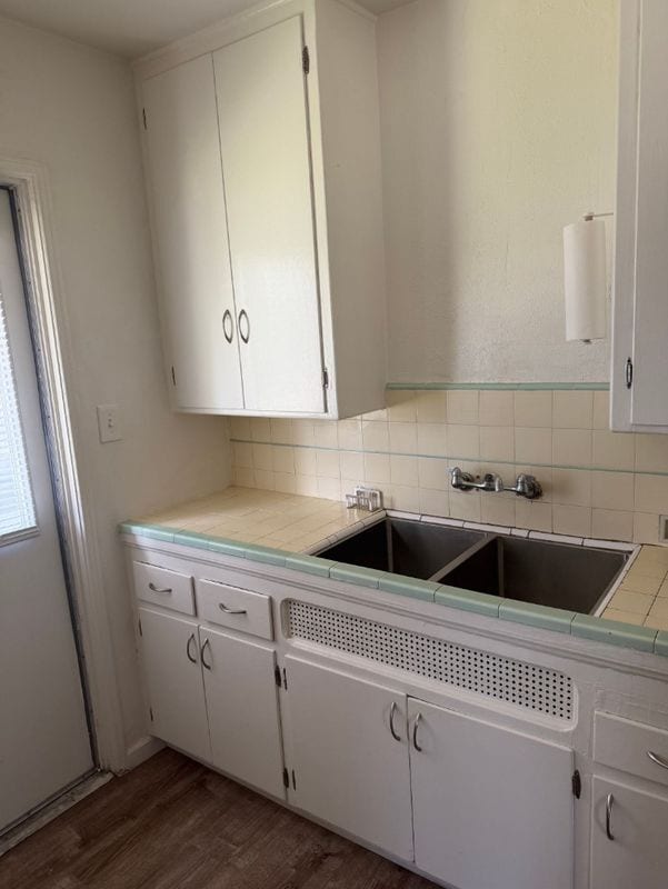 Photo - 3475 Carmona Ave